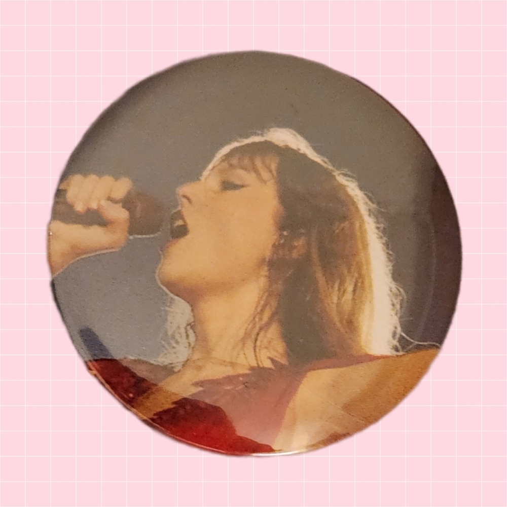 Taylor Swift 2" Pin